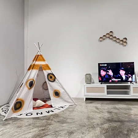 Studio S Conceptual Homestay Station 18 - Ipoh Room photo