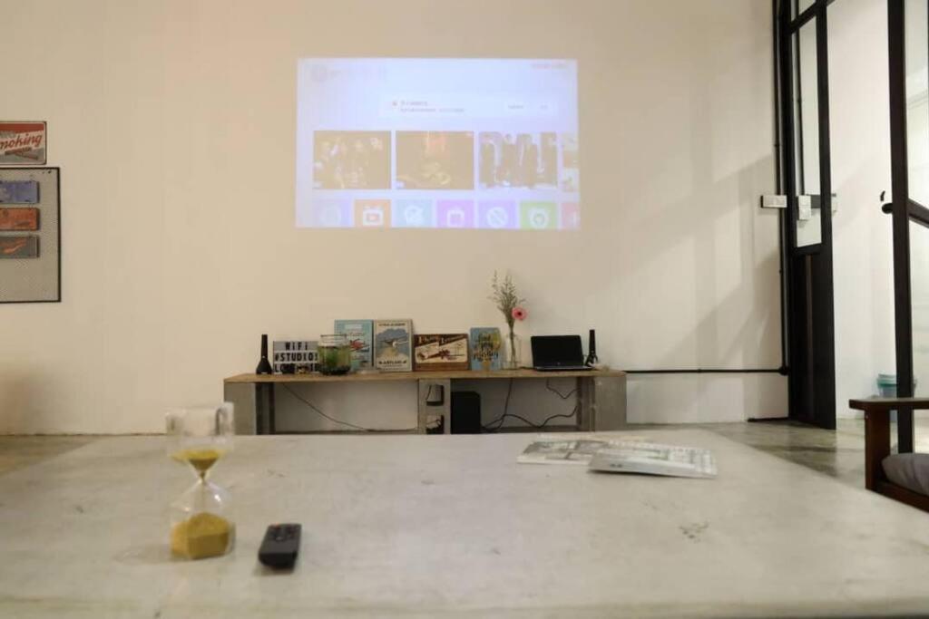 Homestay S Conceptual Station 18 - *
