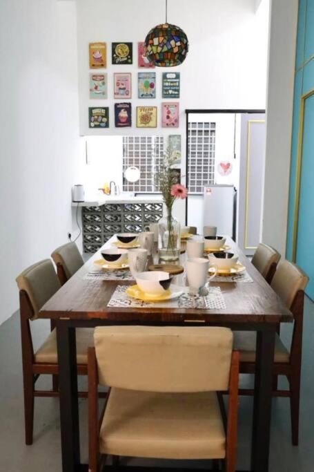 S Conceptual Station 18 - Homestay Ipoh
